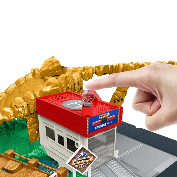 MATCHBOX LARGE ACTION SET - CANYON ADVENTURE